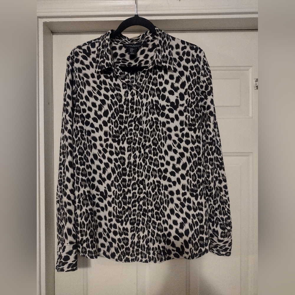 Cynthia Rowley Button Black and White Animal Print Top XL